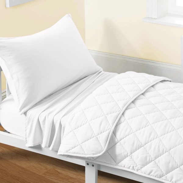 Flxxie-Microfiber-Toddler-Bedding-Set-Soft-Easy-Care-Crib-Sheet-Includes-Quilted-Comforter-Flat-Top-Sheet-Fitted-Envelope-Pillow-Case-Boys-Girls-Whit_ad3b5f61-cab4-414e-b86a-fb60daca48c3.ae3308f4020bb90284c423a38ccc8a80.jpg