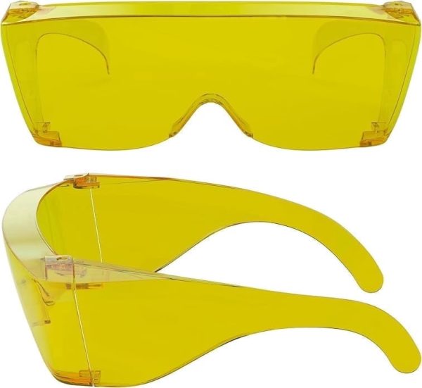 Wise-Eyewear-Cover-Ups-Black-Fit-Over-Sunglasses-Wrap-Around-Sunglasses-People-Who-Wear-Prescription-Glasses-in-the-Sun-Yellow_44aacaaa-08d0-4d1d-9707-dfe785ef69e5.006ff0e48a5f43fc3ebff2aa549ac75f.jpg
