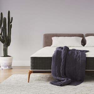 Signature-Sleep-Contour-Comfort-12-Medium-Firm-Independently-Encased-Coil-Tight-Top-King-Mattress